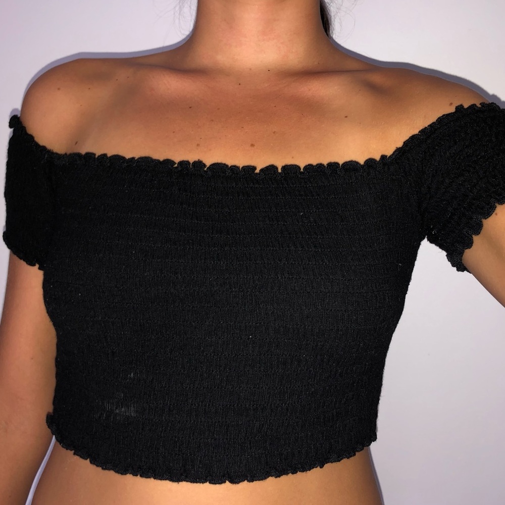 Forever 21 Off The Shoulder Black Crop Top